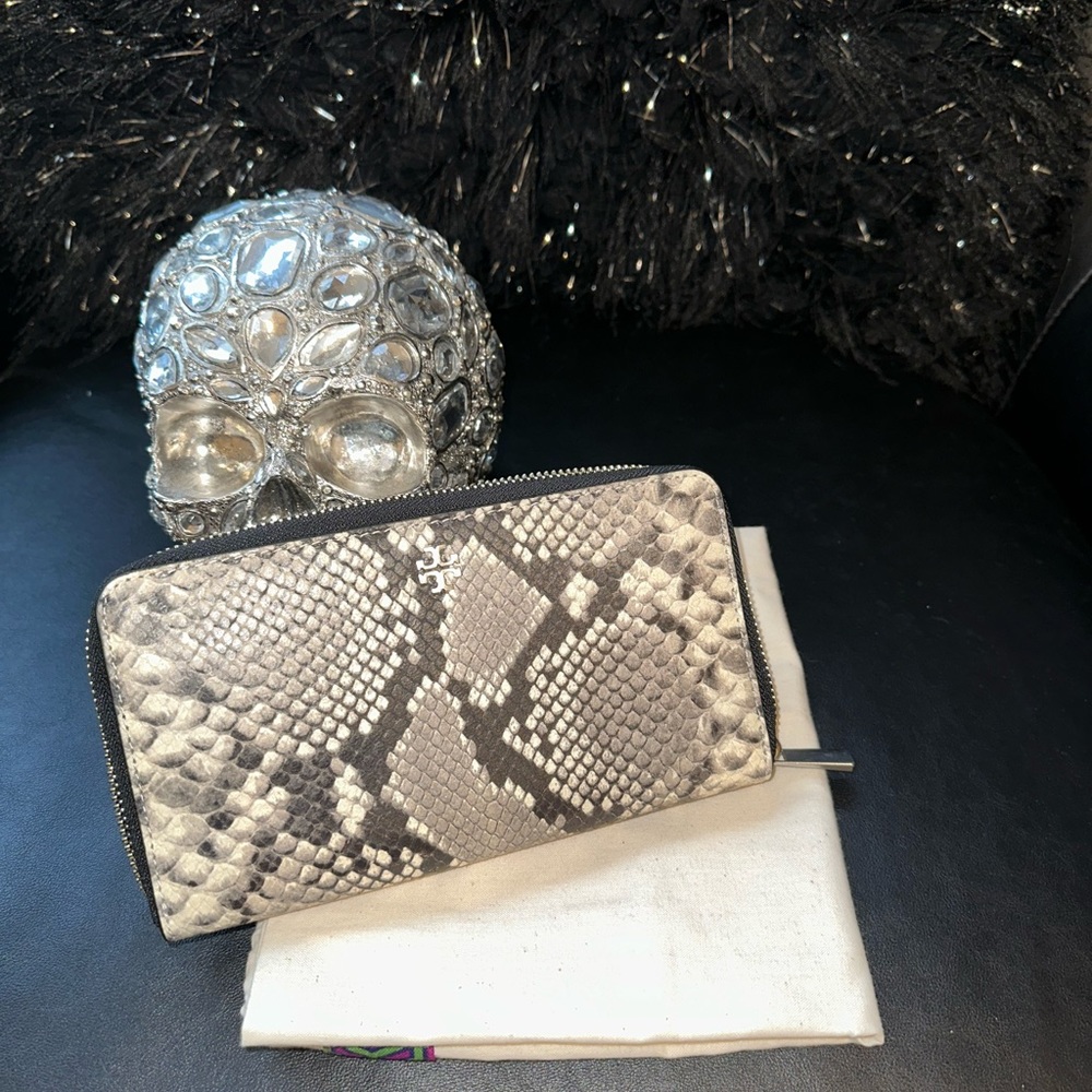 🐍Tory Burch Zip Wallet🐍